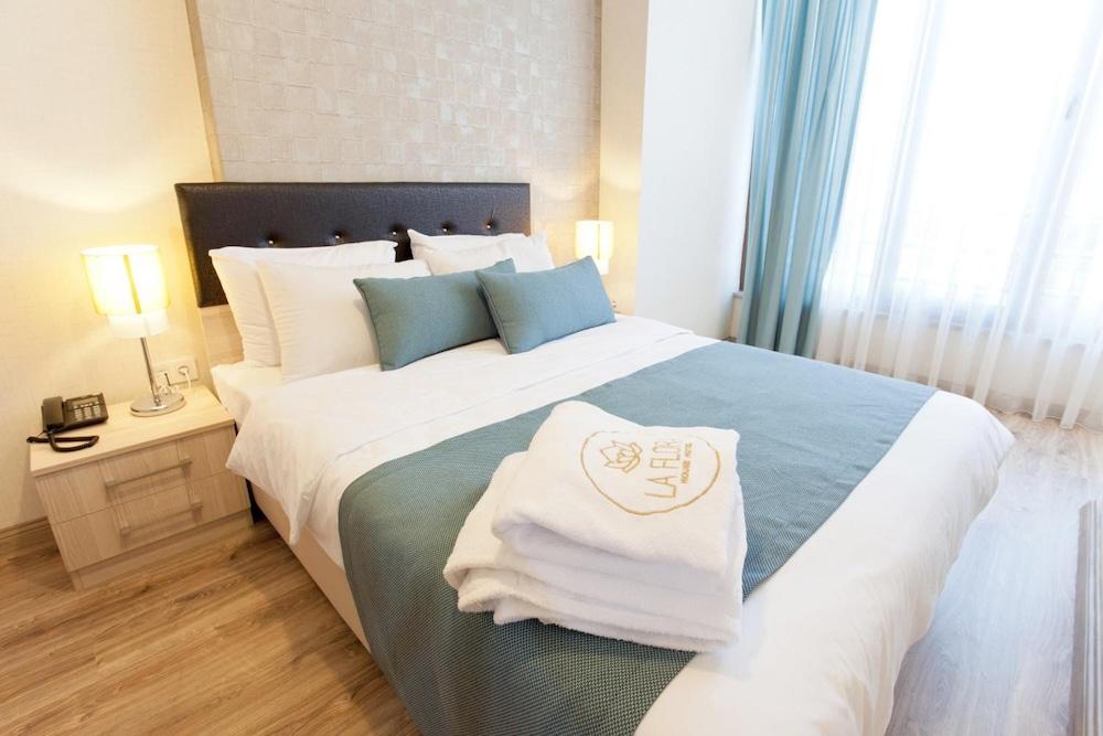 La Flora House Hotel コジャエリ エクステリア 写真