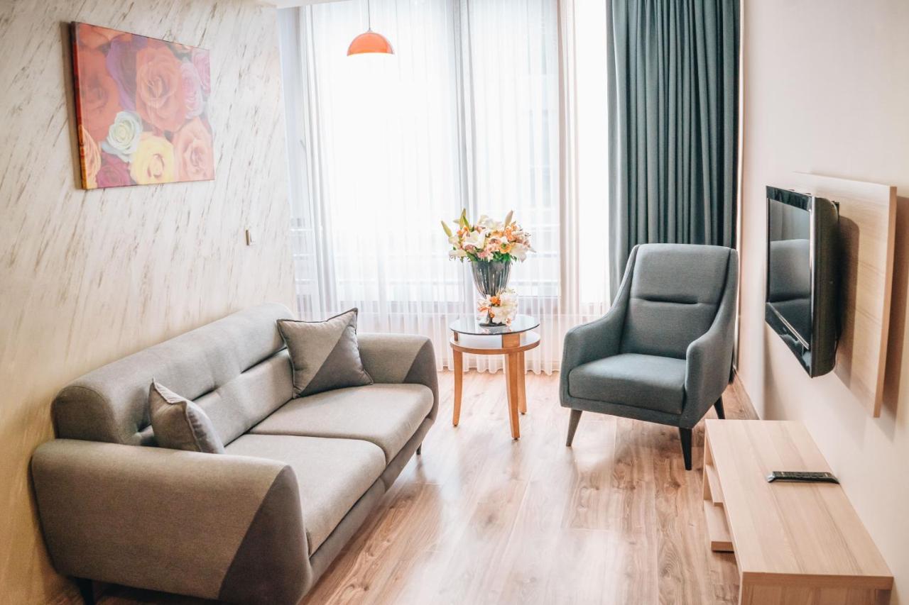 La Flora House Hotel コジャエリ エクステリア 写真